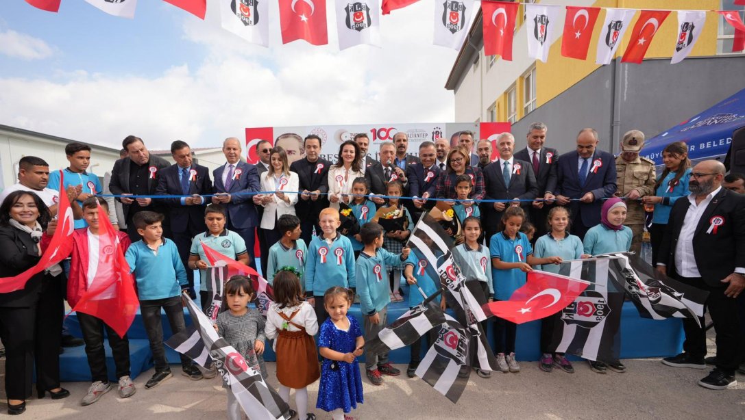 Yazılı Beşiktaş İlkokulu Açılışı